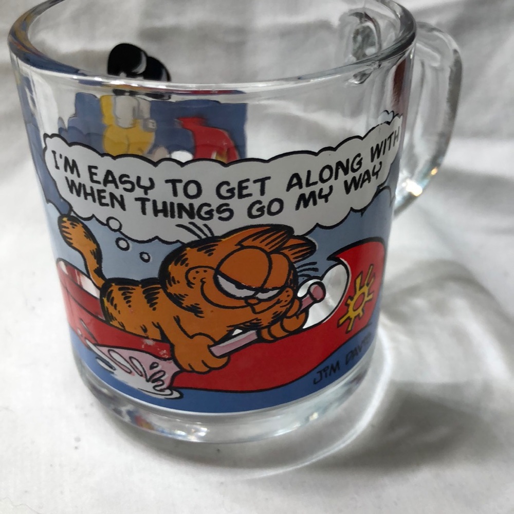 McDonald’s Promotional Garfield coffee mugs - Picture 4 of 7